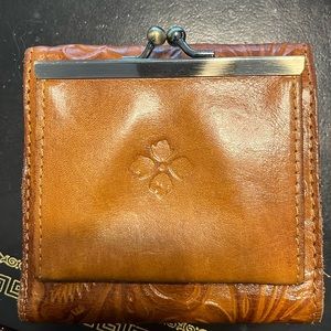 Patricia Nash billfold